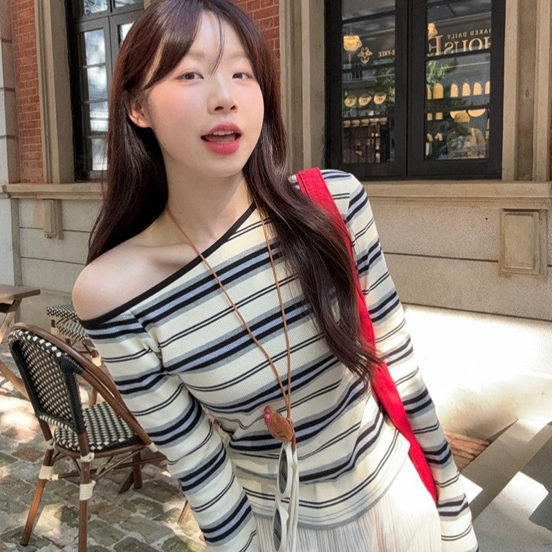Women's Contrast Striped Long-sleeved T-shirt Oblique Shoulder Tops
